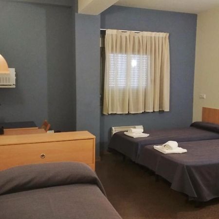 Residencia Universitaria Resa As Burgas Orense Szoba fotó